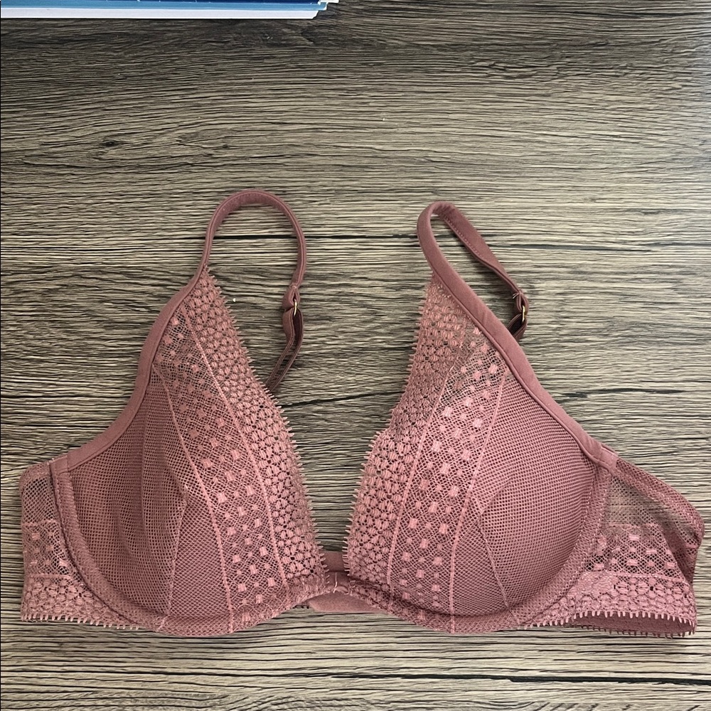 Victoria's Secret Lace Bra in Dusty Rose